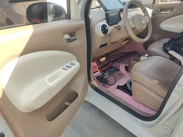 Wuling Hongguang Mini EV — Фото автомобиля 15