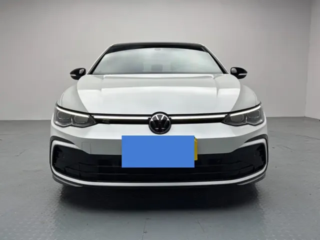 Volkswagen Golf — Фото автомобиля 2