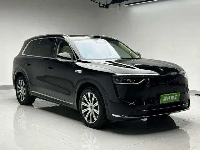 Aito M8 — Фото автомобиля 3
