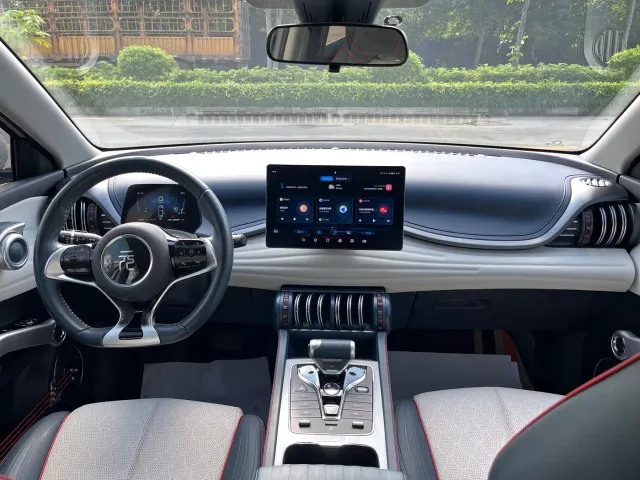 BYD Yuan PLUS — Фото автомобиля 15