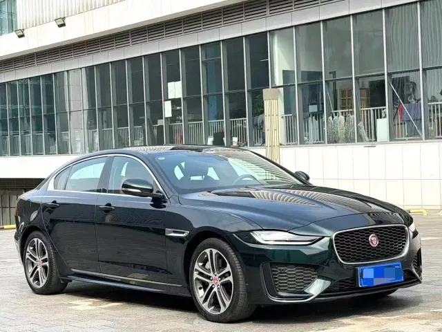 Jaguar XEL — Фото автомобиля 3