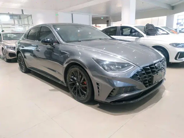 Hyundai Sonata — Фото автомобиля 3