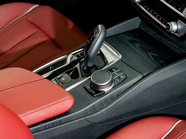 BMW 5 Series — Фото автомобиля 18