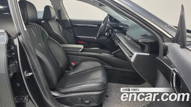 Hyundai Grandeur Grandeur (GN7) 2.5 Бензин 2WD — Фото автомобиля 11