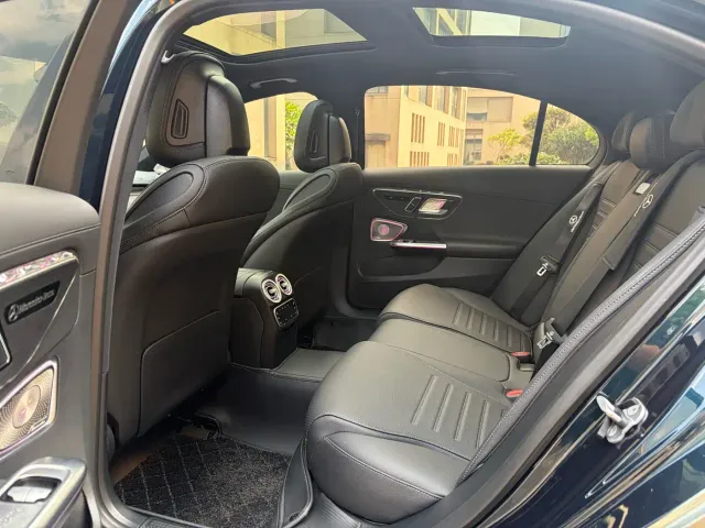 Mercedes-Benz Mercedes-Benz C-Class 2024 C 260 L Night Edition Sport — Фото автомобиля 8