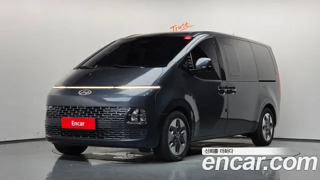 Фотография автомобиля — Hyundai Staria
