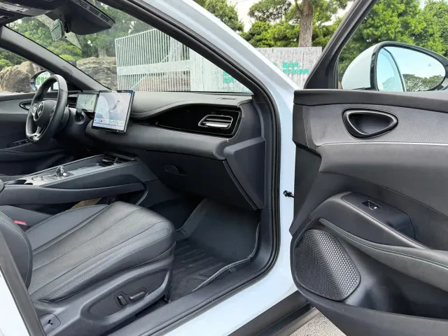 BYD Seal 06 — Фото автомобиля 19