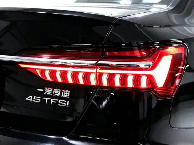 Audi A6L — Фото автомобиля 19