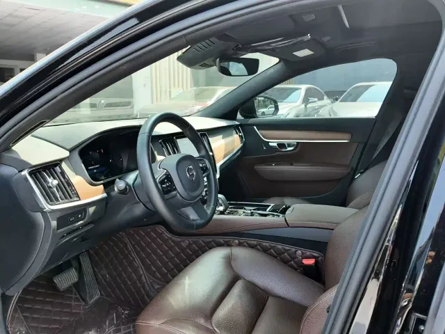 Volvo S90 — Фото автомобиля 7