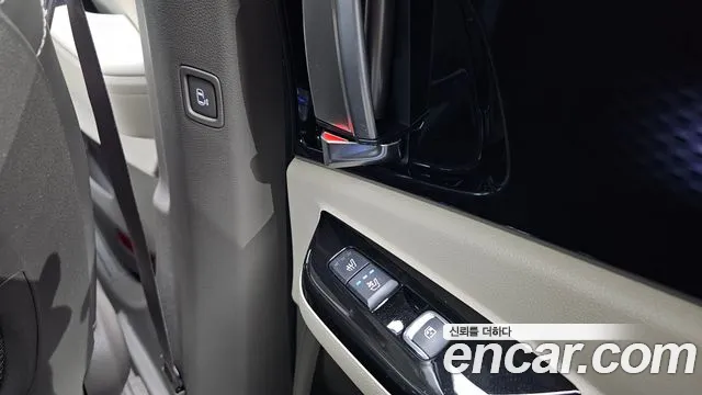 Kia Canival Carnival 4 поколение Бензин 7 мест Signature — Фото автомобиля 27