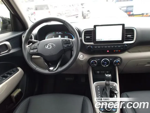 Hyundai Venue — Фото автомобиля 7
