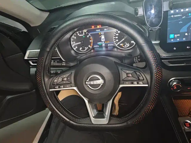 Nissan Teana — Фото автомобиля 15