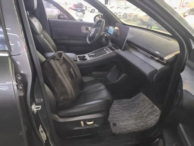Wuling Starlight S — Фото автомобиля 24