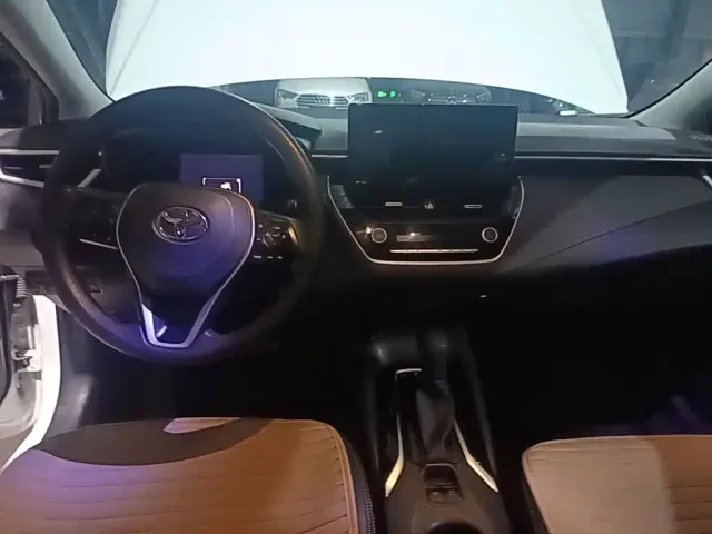 Toyota Corolla — Фото автомобиля 11