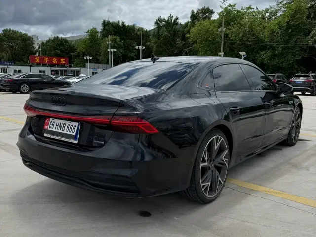 Audi A7L — Фото автомобиля 7