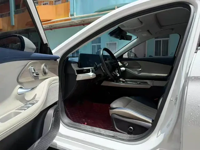 Chery Arrizo 8 2023 1.6T DCT Elegance — Фото автомобиля 4