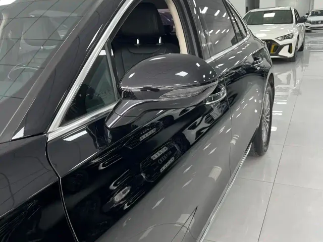 Hongqi H5 — Фото автомобиля 4