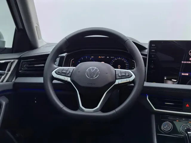 Volkswagen Sagitar — Фото автомобиля 17