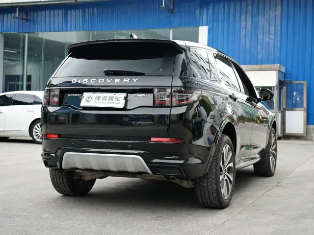 Land Rover Discovery Sport — Фото автомобиля 9