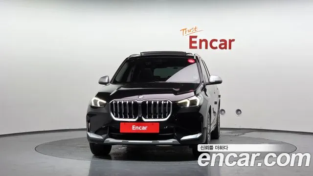 BMW X1 U11 — Фото автомобиля 3
