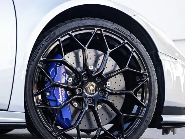 Lamborghini Huracan — Фото автомобиля 8