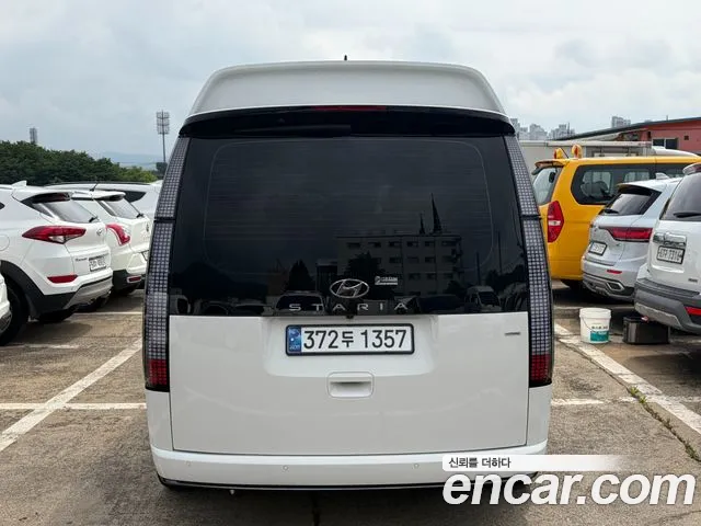 Hyundai Staria Staria 4WD Lounge 9 мест — Фото автомобиля 5