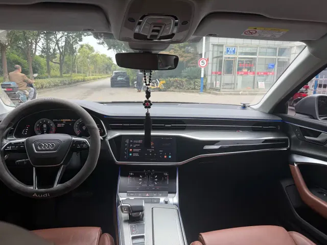 Audi A6L — Фото автомобиля 5