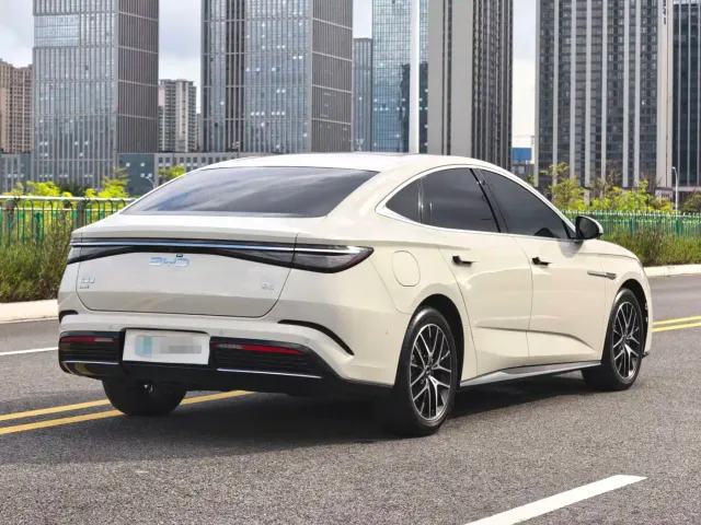 BYD Seal — Фото автомобиля 10
