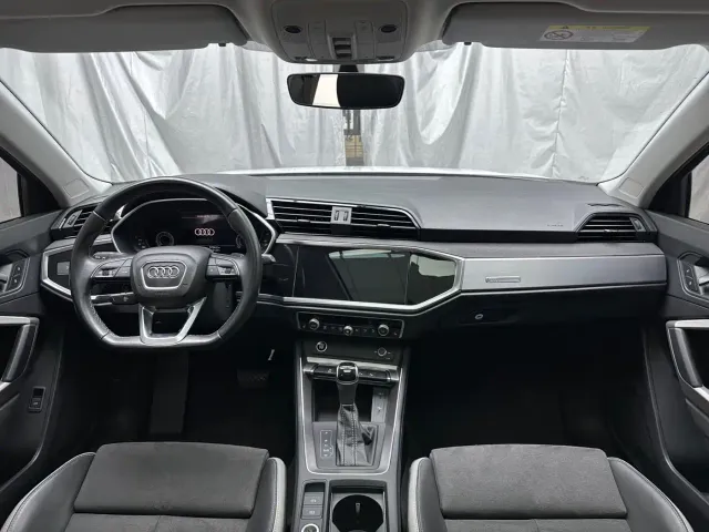 Audi Q3 — Фото автомобиля 5