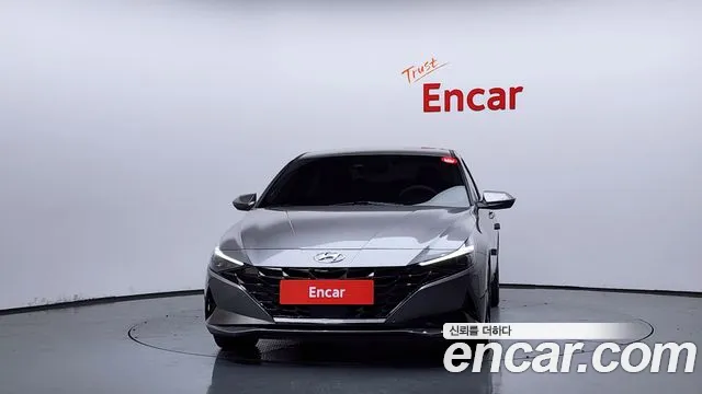 Hyundai Avante CN7 — Фото автомобиля 3