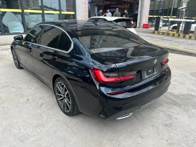 BMW 3 Series — Фото автомобиля 7