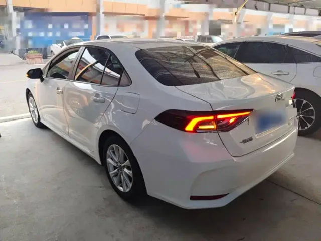 Toyota Corolla — Фото автомобиля 4