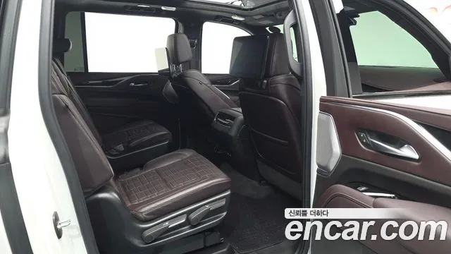 Cadillac Escalade Escalade 5 поколение — Фото автомобиля 11