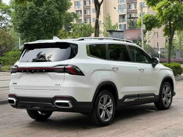 Geely Haoyue L — Фото автомобиля 6