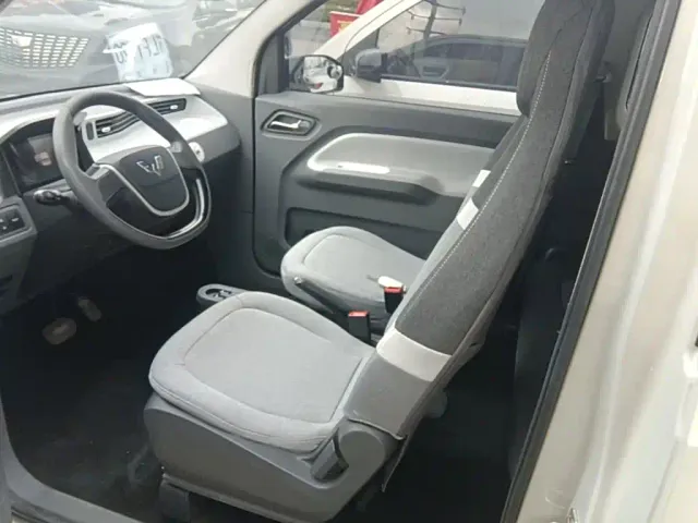 Wuling Hongguang Mini EV — Фото автомобиля 14