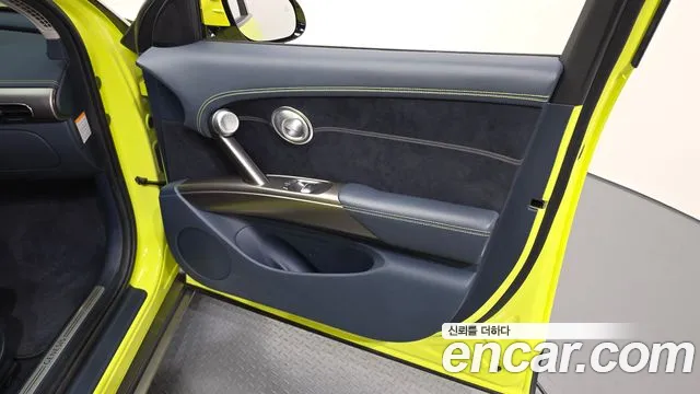 Genesis GV60 — Фото автомобиля 19