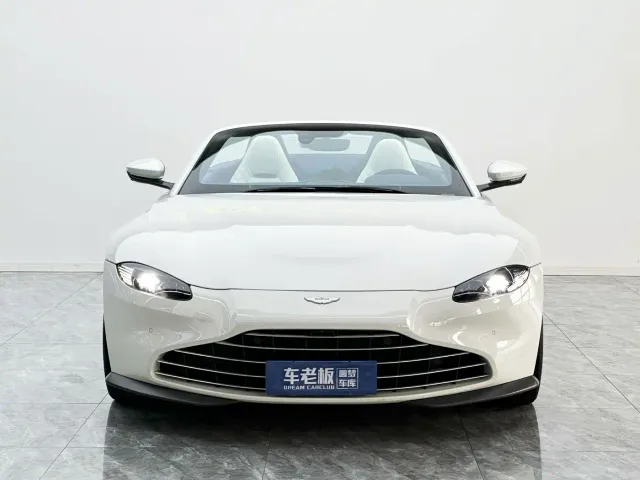 Aston Martin V8 Vantage — Фото автомобиля 2