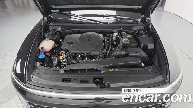 Hyundai Grandeur Grandeur (GN7) 2.5 Бензин 2WD — Фото автомобиля 6