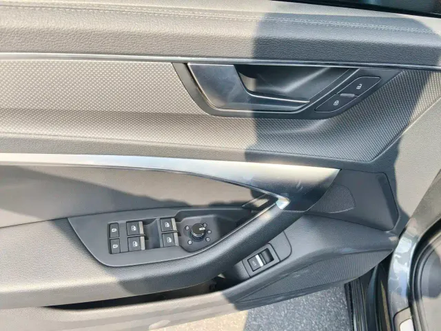 Audi A6L — Фото автомобиля 12