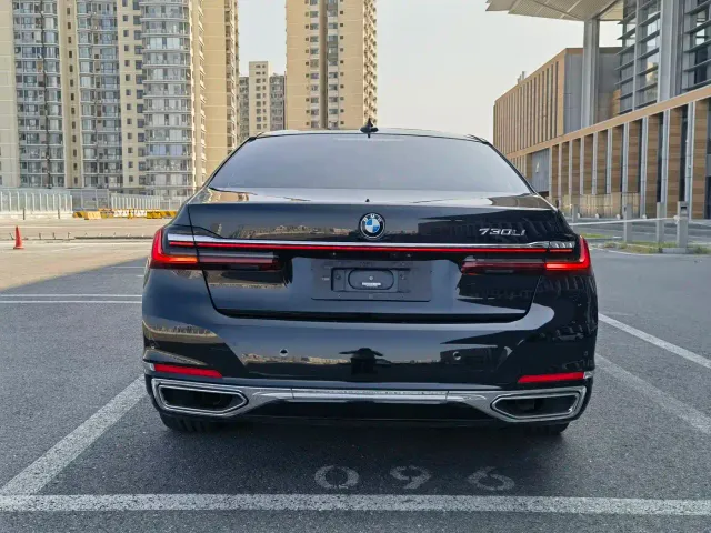 BMW BMW 7 Series 2021 Model 730Li Luxury Package — Фото автомобиля 16