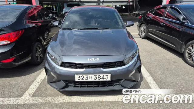 Фотография автомобиля — Kia K3 Generation 2