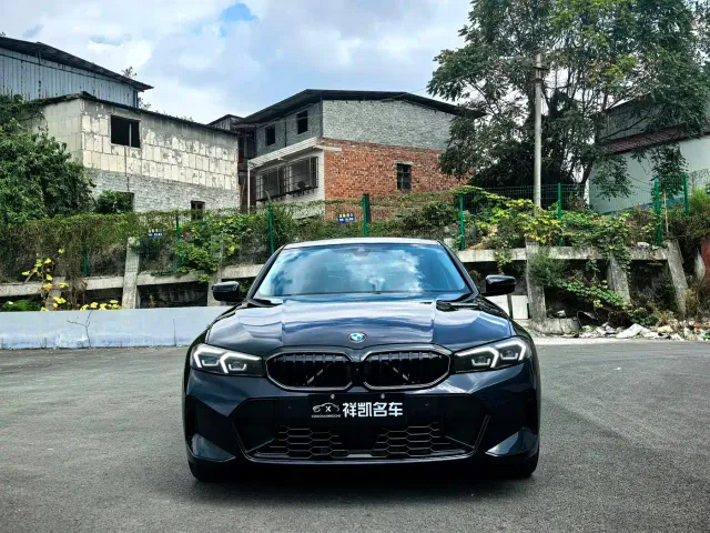 BMW 3 Series — Фото автомобиля 2