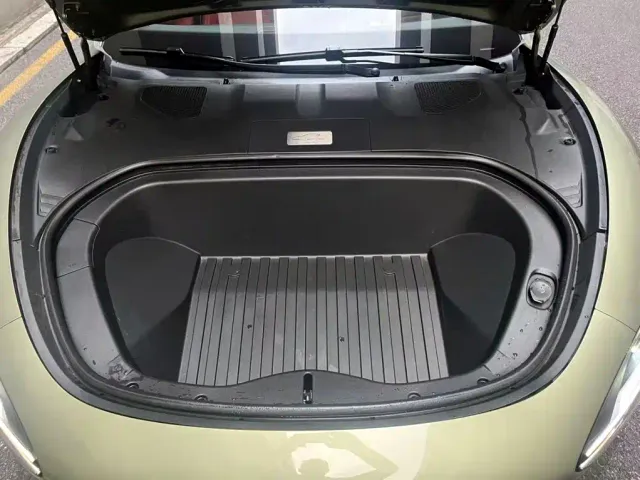 Xiaomi SU7 — Фото автомобиля 6
