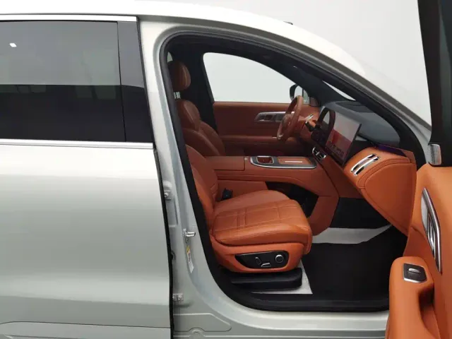 Deepal Deep Blue S09 2025 AWD Ultra+ Haute Couture Edition — Фото автомобиля 23