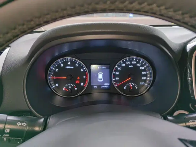 Kia KX1 — Фото автомобиля 11