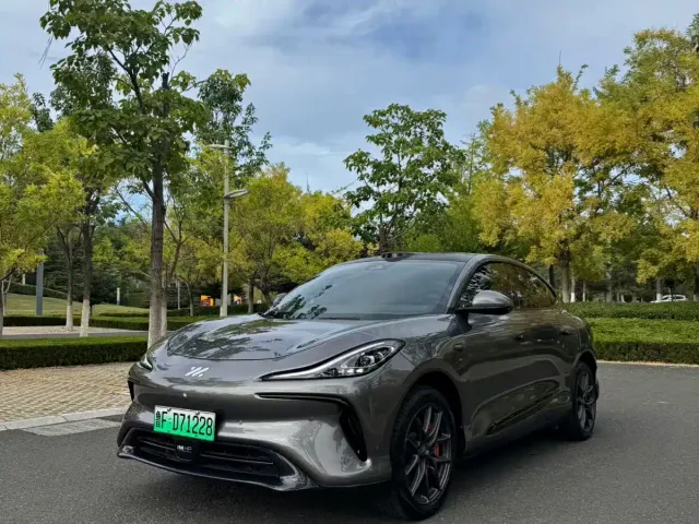 IM Motors LS6 — Фото автомобиля 2