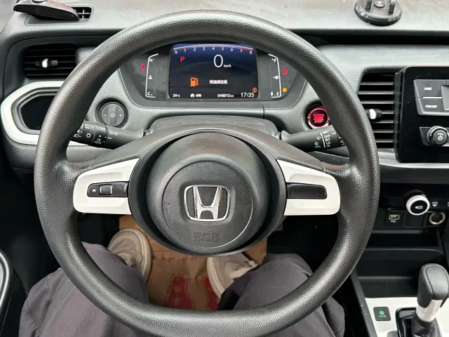 Honda Fit — Фото автомобиля 4