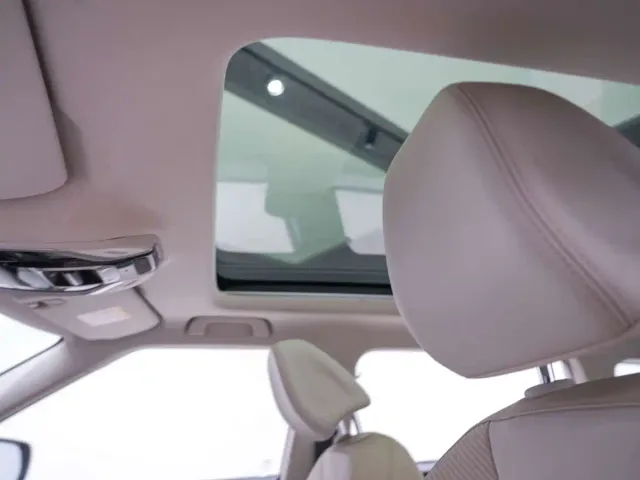 Geely ICON — Фото автомобиля 7