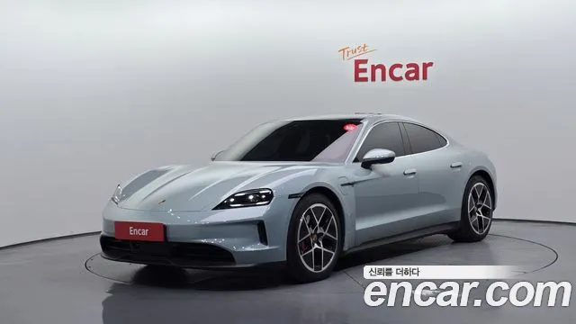Фотография автомобиля — Porsche Taycan