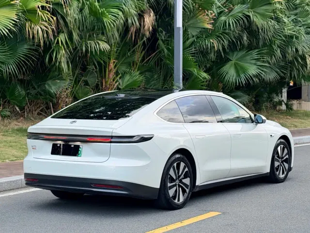 Nio ET7 — Фото автомобиля 15